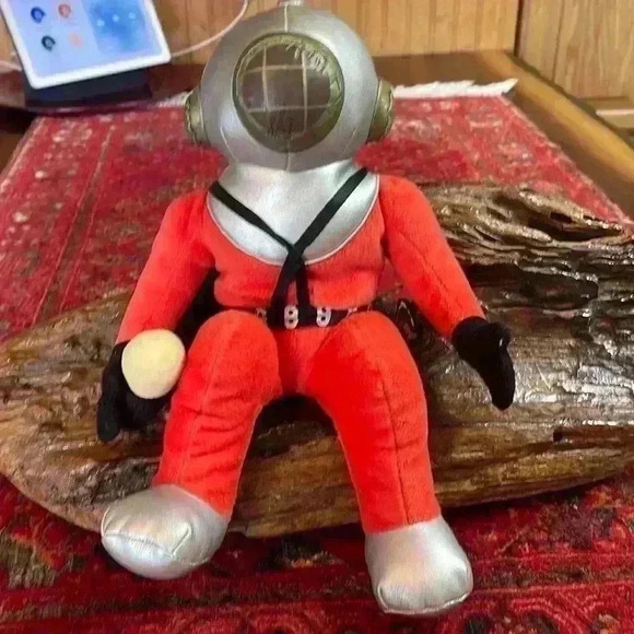 Vintage 2000 scuba diver. 10 inches plush nautical. - Picture 1 of 7